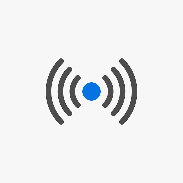 スマート照明センサーライトが玄関を明るく照らす様子