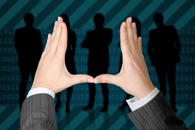 食卓を彩る低温調理料理のイメージ