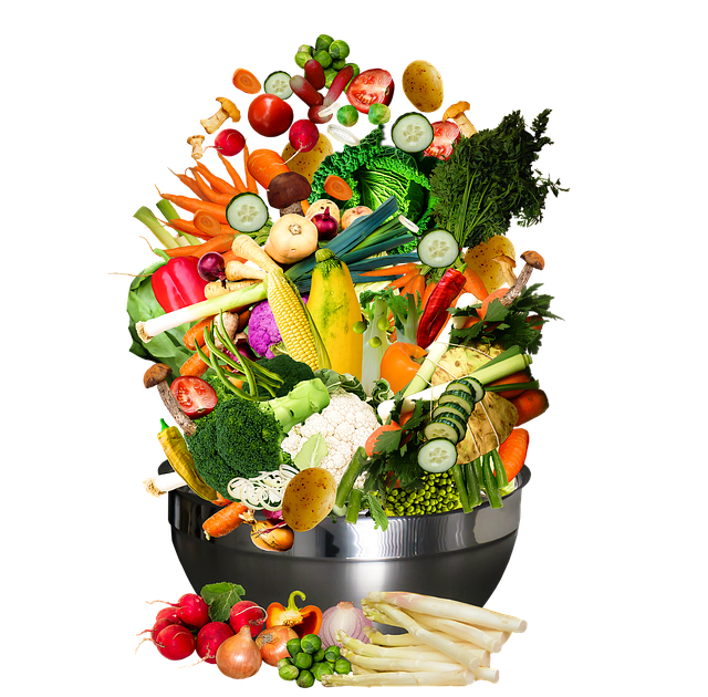 たくさんのフードプロセッサーが並び、どれを選べばいいか悩む人