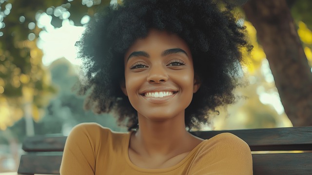 透明感のある肌に笑顔の女性